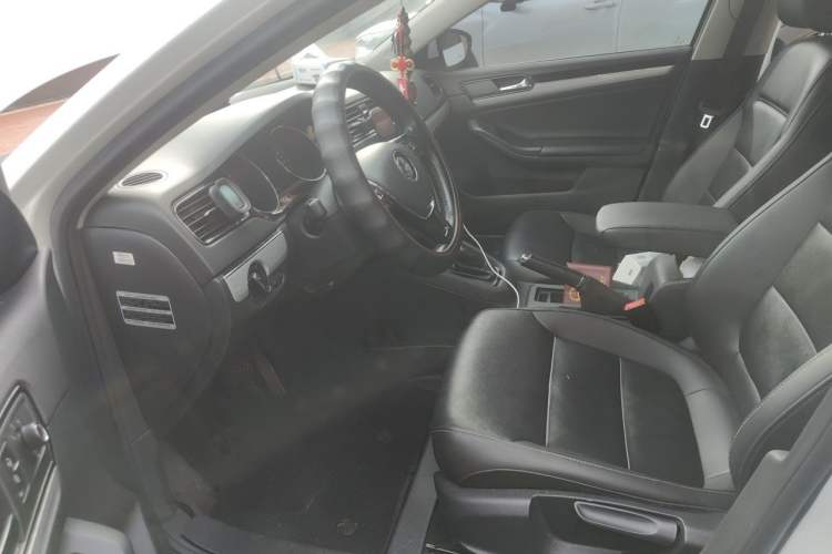 Used Volkswagen Sagitar 2018 1.6L Automatic Comfort Model Driver Seat