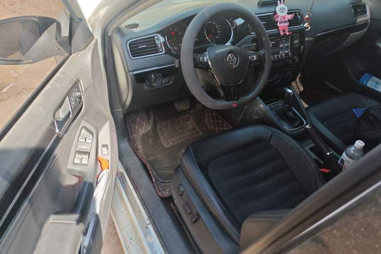 Used Volkswagen Sagitar 2018 280TSI DSG Luxury Model Driver Seat