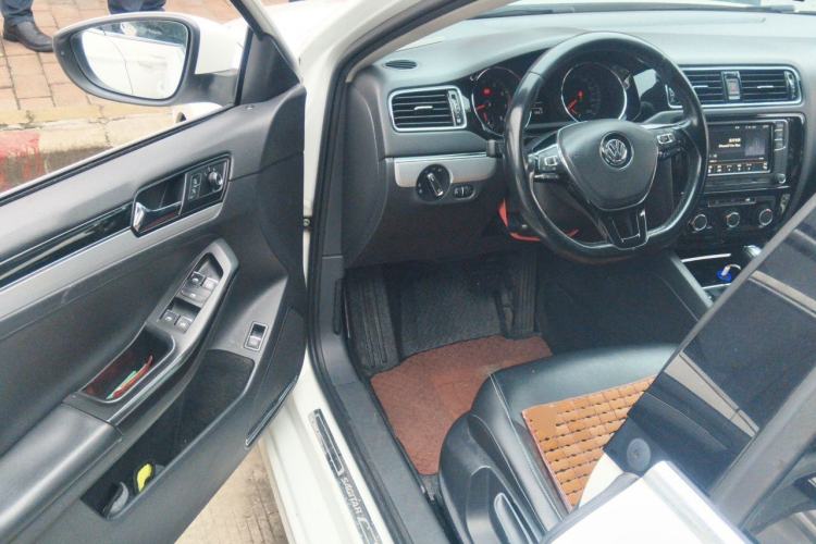Used Volkswagen Sagitar 2018 280TSI DSG Comfort Model Driver Seat