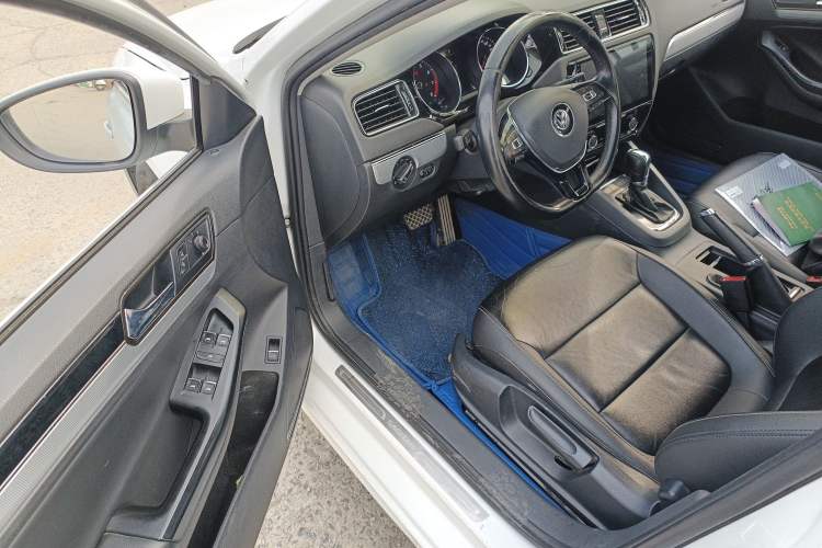 Used Volkswagen Sagitar 2018 1.6L Automatic Comfort Model Driver Seat
