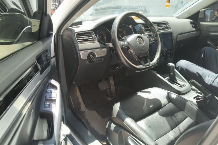 Used Volkswagen Sagitar 2018 280TSI DSG Comfort Model Driver Seat
