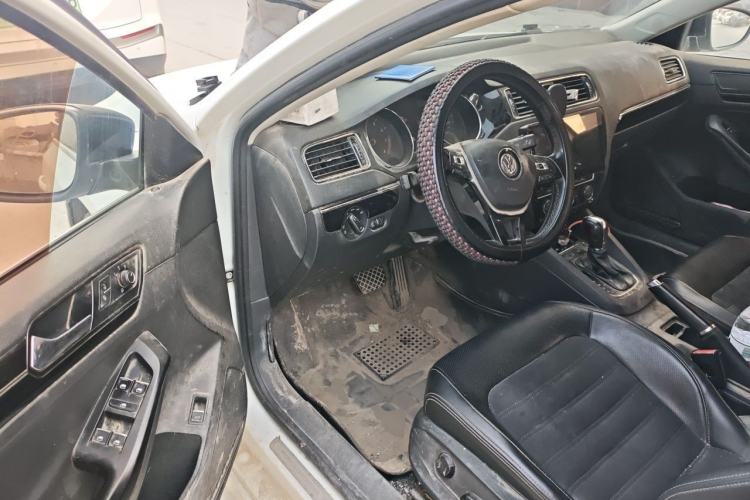 Used Volkswagen Sagitar 2018 280TSI DSG Luxury Model Driver Seat