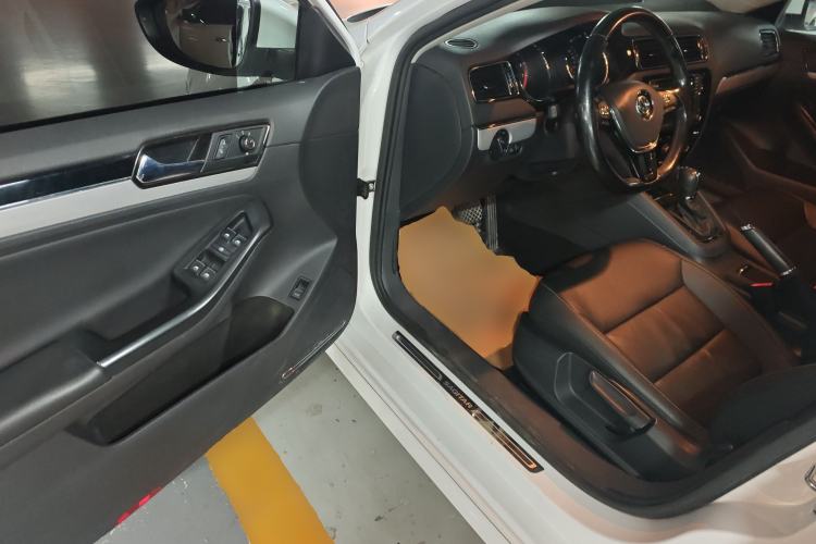 Used Volkswagen Sagitar 2018 280TSI DSG Ignite Edition Driver Seat