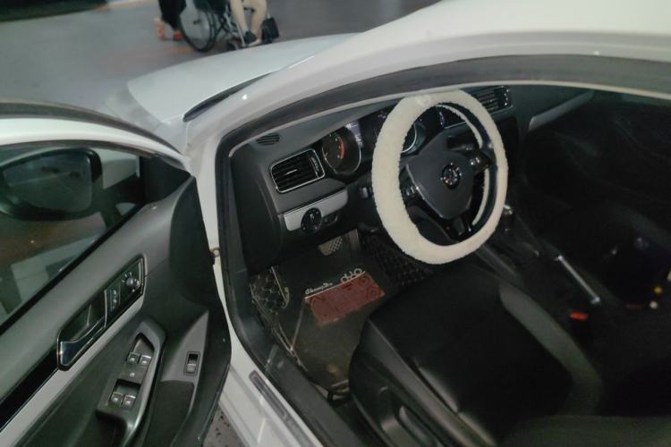 Used Volkswagen Sagitar 2018 1.6L Automatic Comfort Model Driver Seat