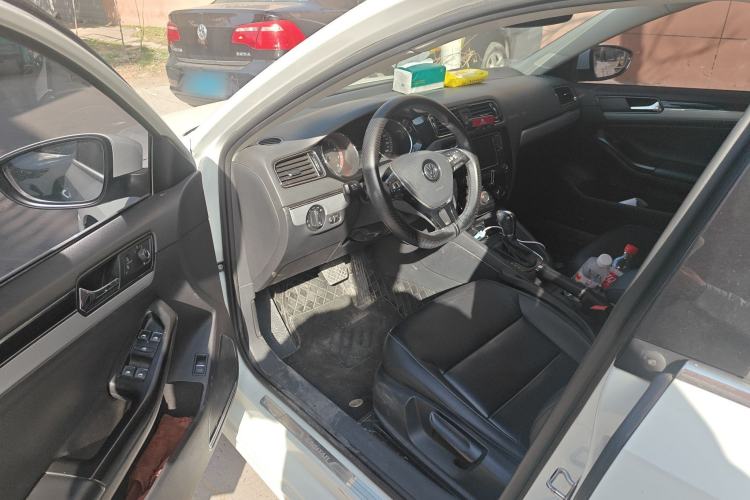 Used Volkswagen Sagitar 2018 1.6L Automatic Comfort Model Driver Seat