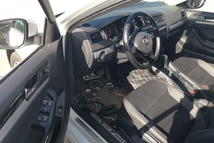 Used Volkswagen Sagitar 2018 1.6L Automatic Comfort Model Driver Seat