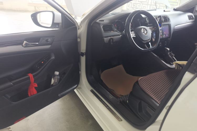 Used Volkswagen Sagitar 2018 180TSI DSG Prestige Edition Driver Seat