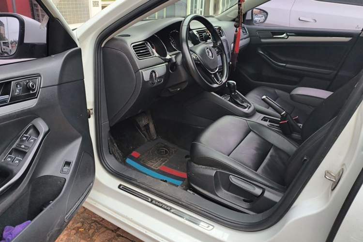 Used Volkswagen Sagitar 2018 1.6L Automatic Comfort Model Driver Seat