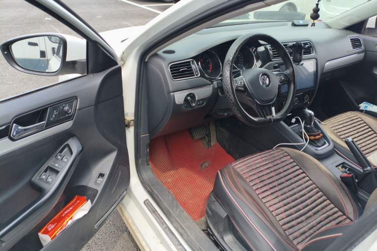 Used Volkswagen Sagitar 2018 280TSI DSG Comfort Model Driver Seat