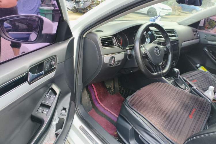 Used Volkswagen Sagitar 2018 280TSI DSG Ignite Edition Driver Seat