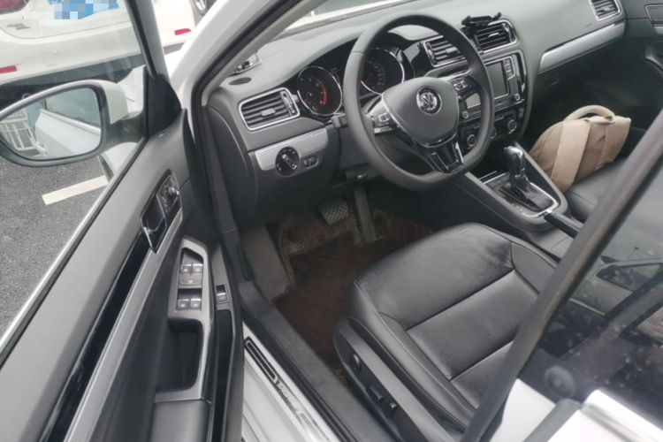 Used Volkswagen Sagitar 2018 280TSI DSG Ignite Edition Driver Seat