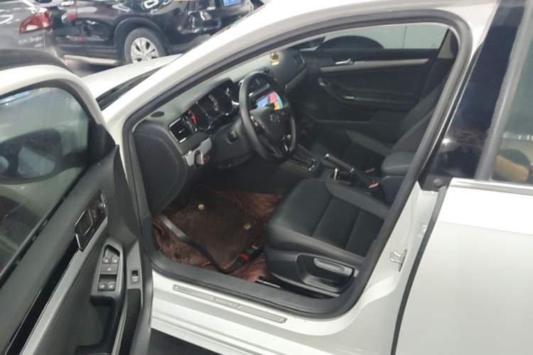 Used Volkswagen Sagitar 2018 280TSI DSG Ignite Edition Driver Seat