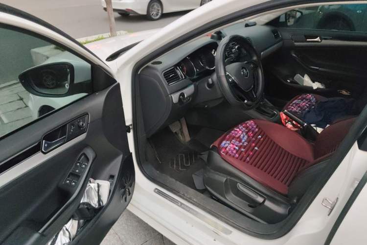 Used Volkswagen Sagitar 2018 280TSI DSG Ignite Edition Driver Seat