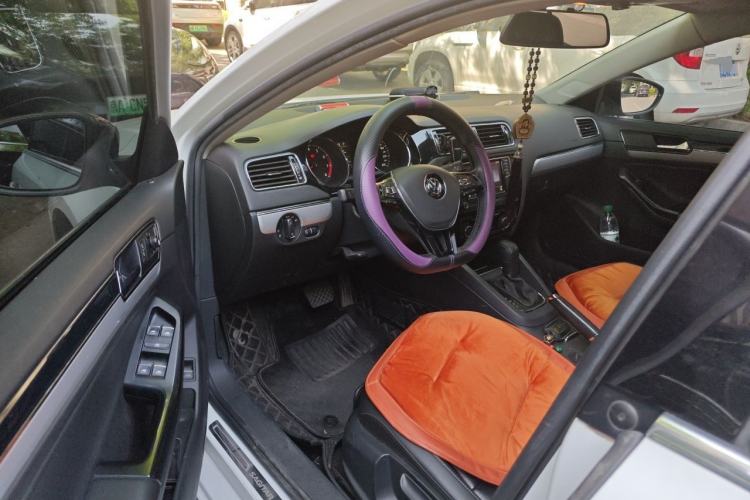 Used Volkswagen Sagitar 2018 1.6L Automatic Comfort Model Driver Seat