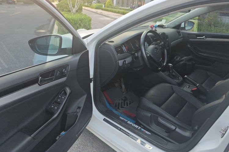 Used Volkswagen Sagitar 2018 180TSI DSG Prestige Edition Driver Seat