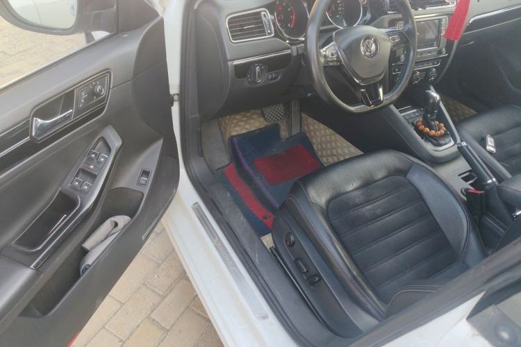Used Volkswagen Sagitar 2018 280TSI DSG Luxury Model Driver Seat
