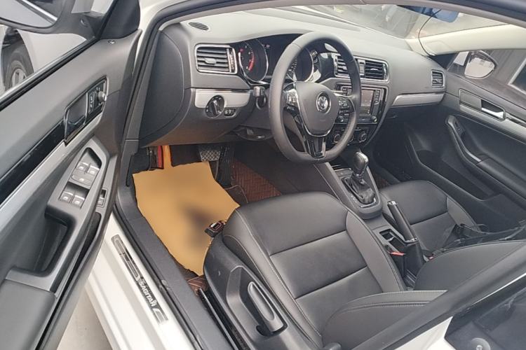 Used Volkswagen Sagitar 2018 280TSI DSG Comfort Model Driver Seat
