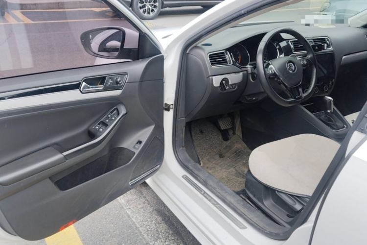 Used Volkswagen Sagitar 2018 280TSI DSG Ignite Edition Driver Seat