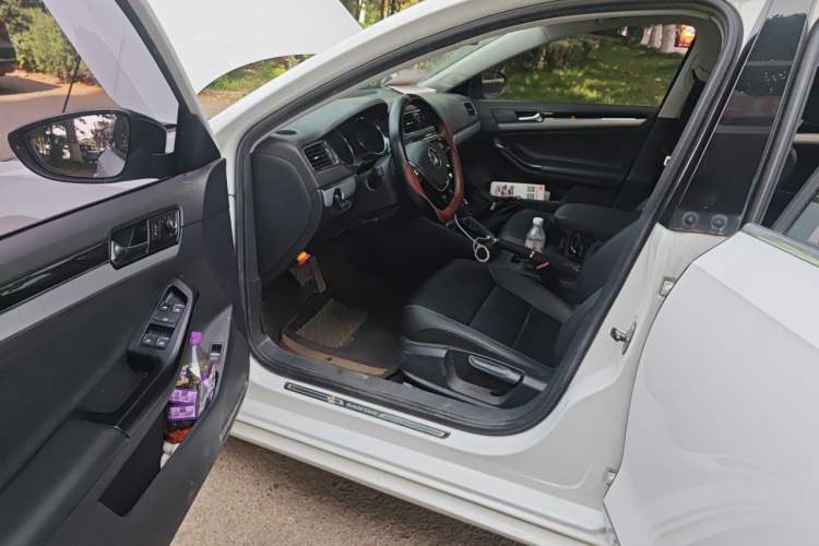 Used Volkswagen Sagitar 2018 280TSI DSG Ignite Edition Driver Seat