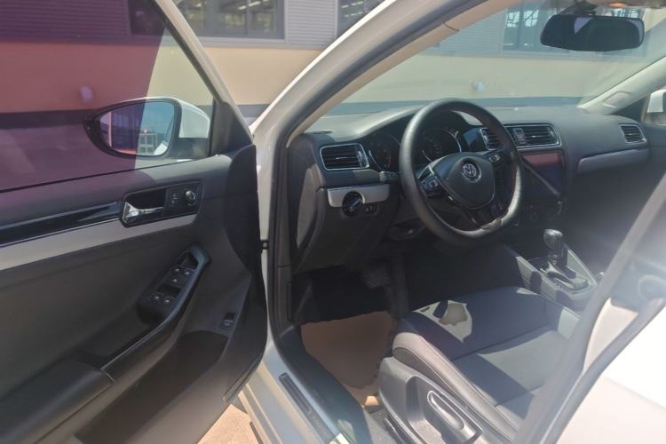 Used Volkswagen Sagitar 2018 1.6L Automatic Comfort Model Driver Seat