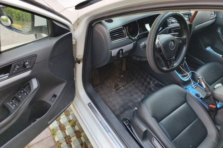 Used Volkswagen Sagitar 2018 280TSI DSG Comfort Model Driver Seat