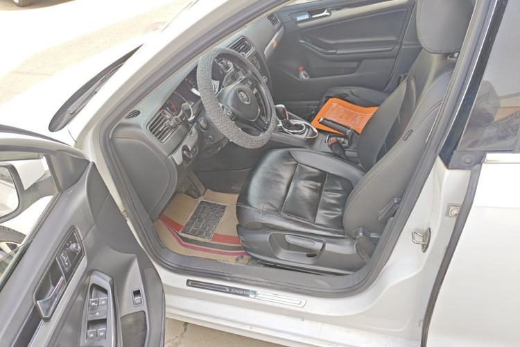 Used Volkswagen Sagitar 2018 1.6L Automatic Comfort Model Driver Seat