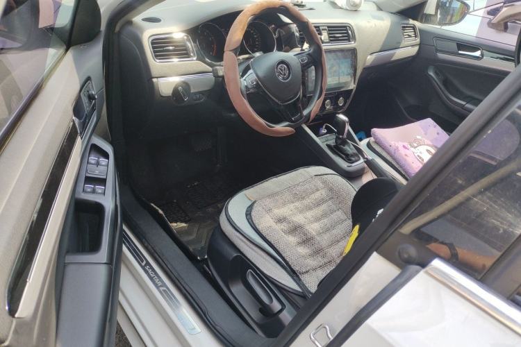 Used Volkswagen Sagitar 2018 280TSI DSG Ignite Edition Driver Seat