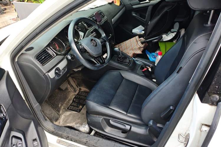 Used Volkswagen Sagitar 2018 1.6L Automatic Comfort Model Driver Seat