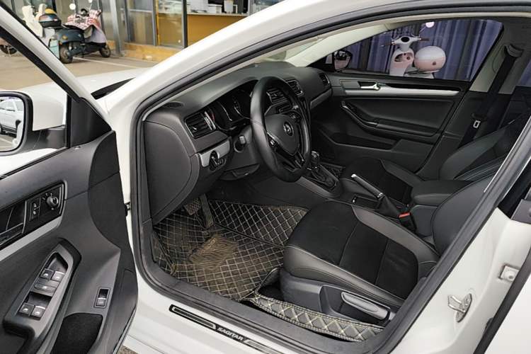 Used Volkswagen Sagitar 2018 280TSI DSG Ignite Edition Driver Seat