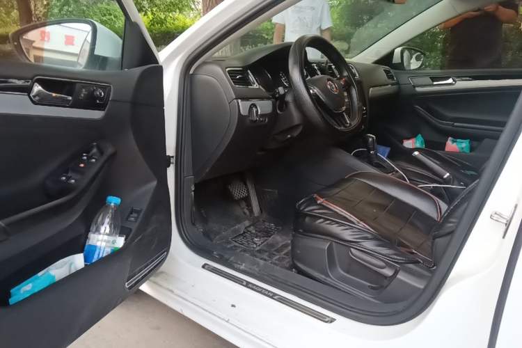 Used Volkswagen Sagitar 2018 1.6L Automatic Comfort Model Driver Seat