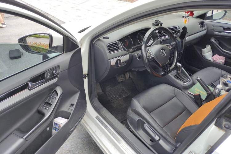 Used Volkswagen Sagitar 2018 1.6L Automatic Comfort Model Driver Seat