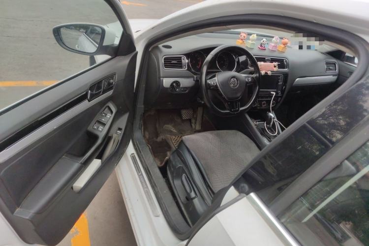 Used Volkswagen Sagitar 2018 1.6L Automatic Comfort Model Driver Seat
