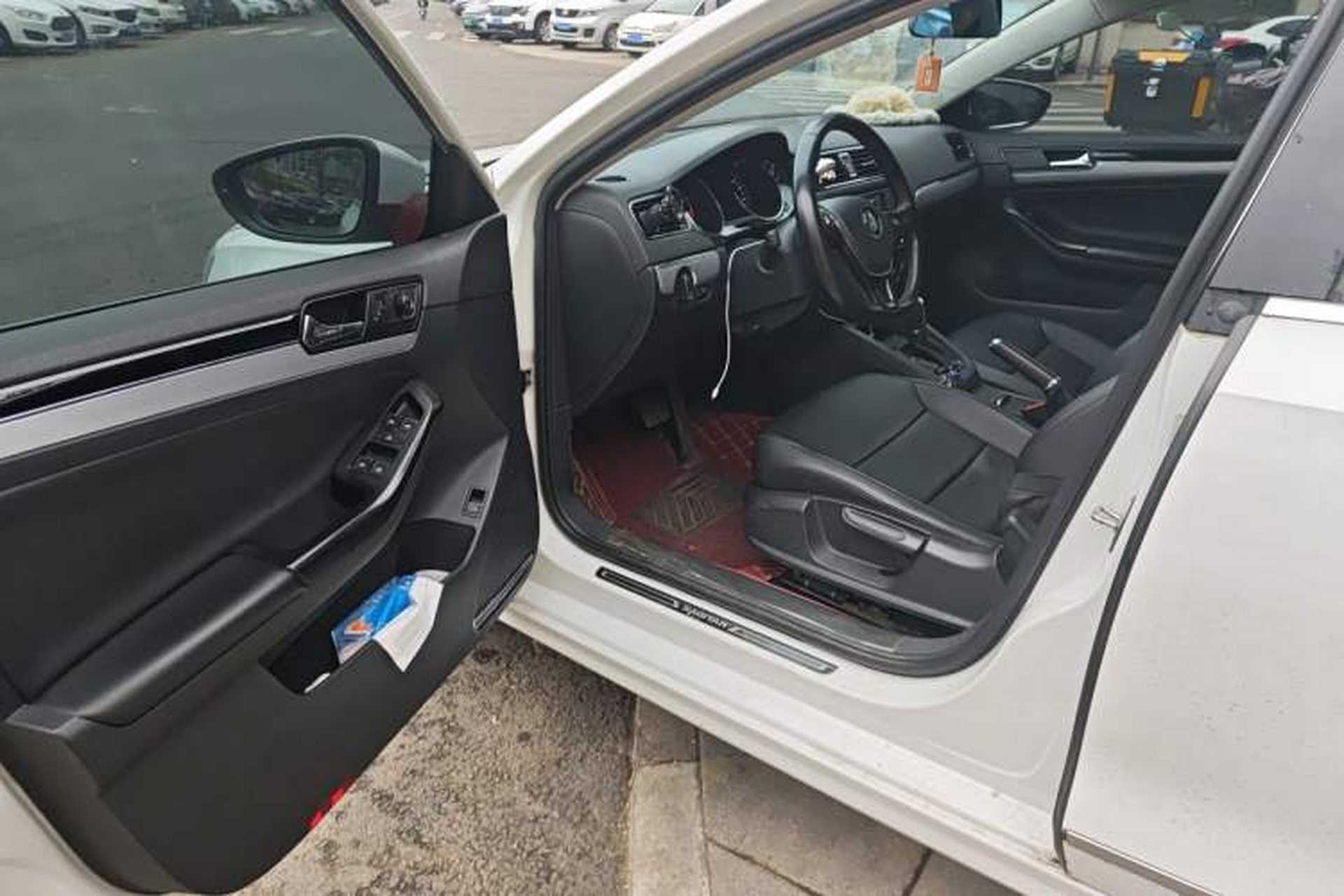 Used Volkswagen Sagitar 2018 1.6L Automatic Comfort Model Driver Seat