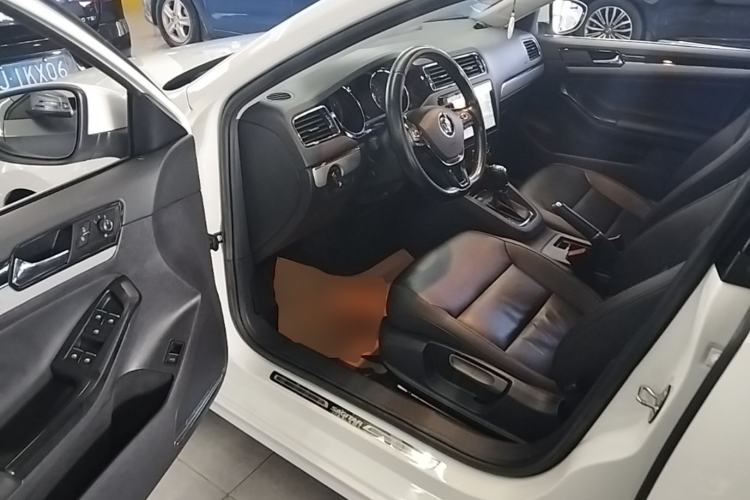 Used Volkswagen Sagitar 2018 180TSI DSG Prestige Edition Driver Seat