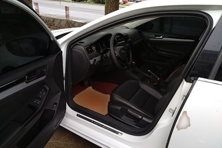 Used Volkswagen Sagitar 2018 1.6L Automatic Comfort Model Driver Seat
