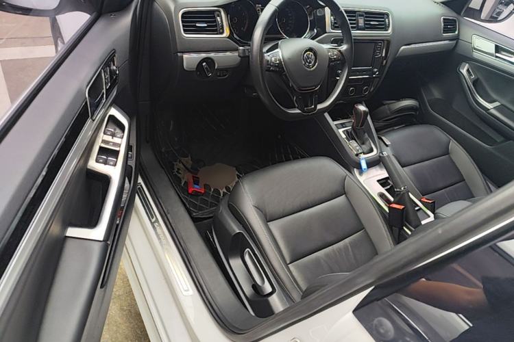 Used Volkswagen Sagitar 2018 280TSI DSG Ignite Edition Driver Seat