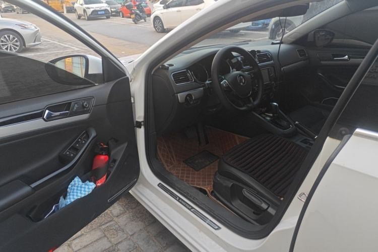 Used Volkswagen Sagitar 2018 1.6L Automatic Comfort Model Driver Seat