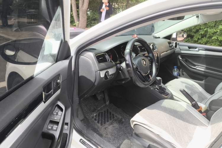 Used Volkswagen Sagitar 2018 1.6L Automatic Comfort Model Driver Seat