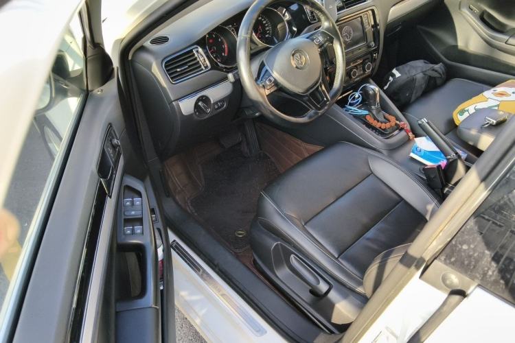Used Volkswagen Sagitar 2018 280TSI DSG Luxury Model Driver Seat