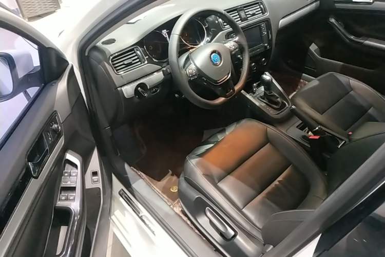 Used Volkswagen Sagitar 2018 280TSI DSG Ignite Edition Driver Seat
