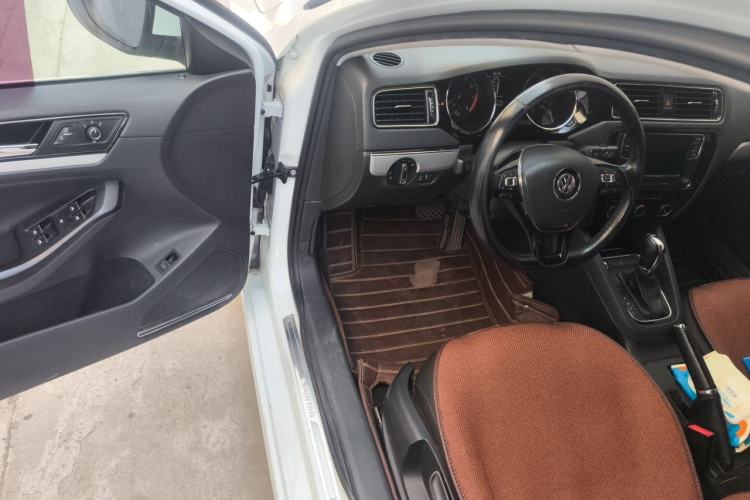 Used Volkswagen Sagitar 2018 180TSI DSG Prestige Edition Driver Seat