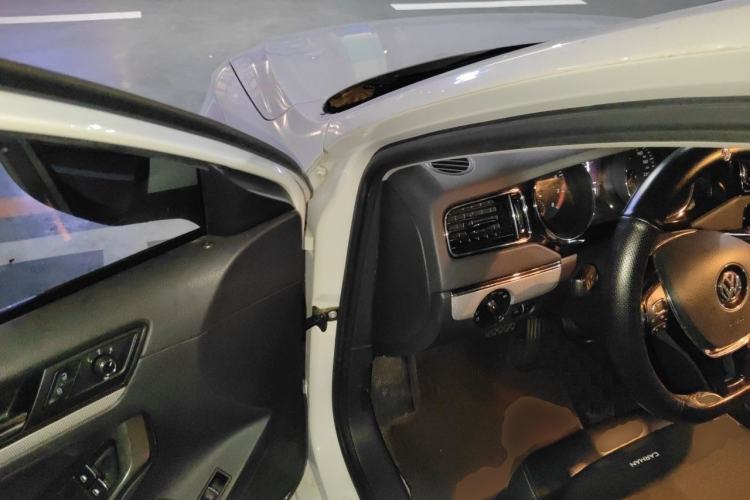 Used Volkswagen Sagitar 2018 180TSI DSG Prestige Edition Driver Seat