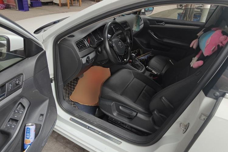 Used Volkswagen Sagitar 2018 1.6L Automatic Comfort Model Driver Seat
