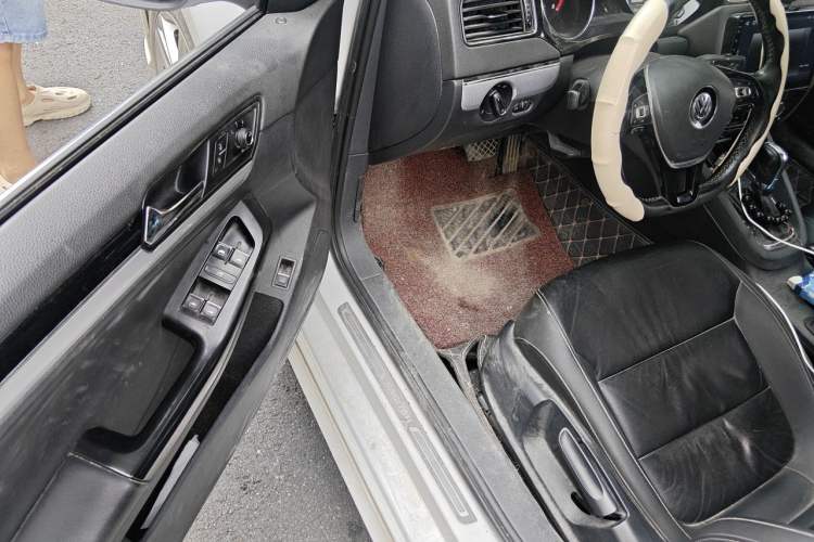 Used Volkswagen Sagitar 2018 280TSI DSG Ignite Edition Driver Seat