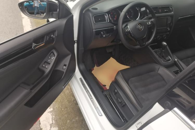 Used Volkswagen Sagitar 2018 280TSI DSG Luxury Model Driver Seat