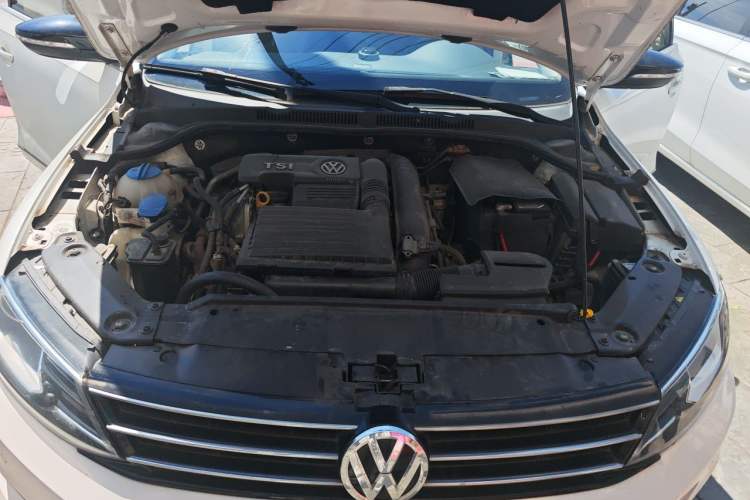 Used Volkswagen Sagitar 2018 280TSI DSG Luxury Model Engine Bay