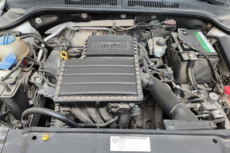 Used Volkswagen Sagitar 2018 1.6L Manual Comfort Model Engine Bay