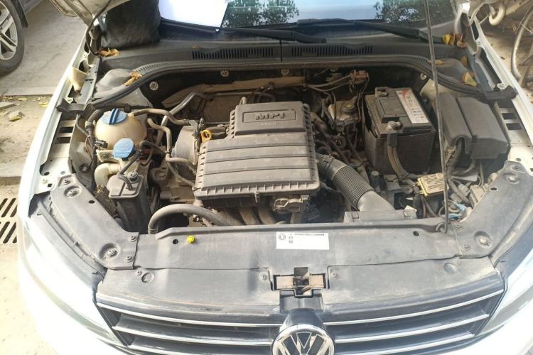 Used Volkswagen Sagitar 2018 1.6L Automatic Comfort Model Engine Bay