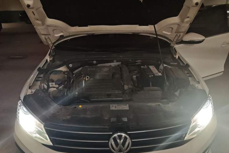Used Volkswagen Sagitar 2018 280TSI DSG Ignite Edition Engine Bay