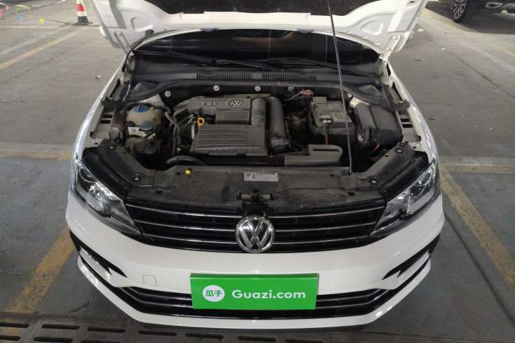 Used Volkswagen Sagitar 2018 280TSI DSG Ignite Edition Engine Bay
